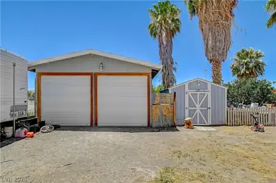 1213 North Moapa Valley Boulevard Yard