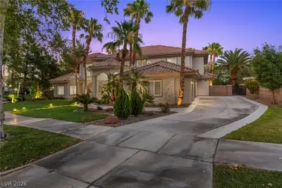 1912 Redbird Drive, Las Vegas, NV 89134 Front of Structure