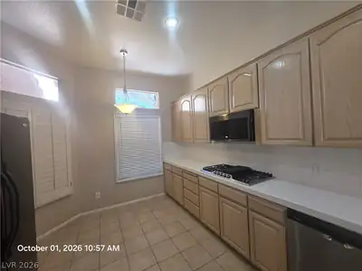 9225 Pitching Wedge Drive, Las Vegas, NV 89134 Kitchen