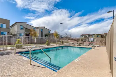 535 Thistleberry Avenue, Henderson, NV 89044 Pool