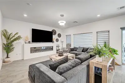 645 Soaring Wings Avenue, Las Vegas, NV 89183 Living Room