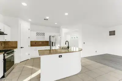 3412 Sunrise Rose Avenue, North Las Vegas, NV 89031 Kitchen
