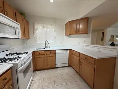 4555 East Sahara Avenue 146 Kitchen