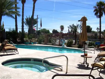 3135 South Mojave Road 221 Pool