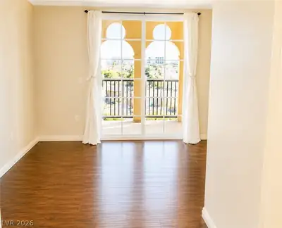 2455 West Serene Avenue 527 