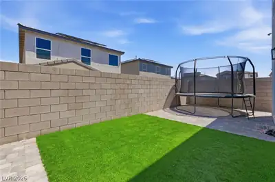 10170 Canyon Mantle Street, Las Vegas, NV 89166 Yard