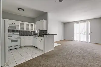 1300 South ARLINGTON Street 123, Las Vegas