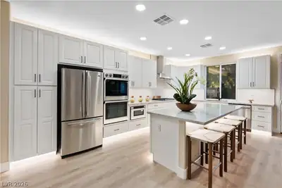 1662 Ravanusa Drive, Henderson, NV 89052 Kitchen
