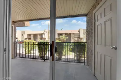 5295 INDIAN RIVER Drive 301 Patio