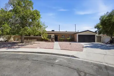 1300 Canosa Avenue, Las Vegas, NV 89104 Front of Structure
