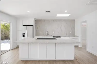 1300 Canosa Avenue, Las Vegas, NV 89104 Kitchen