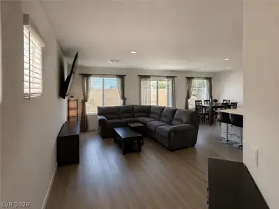 5622 Sunset Sedona Street, North Las Vegas, NV 89081 Living Room