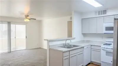 3095 Casey Drive 102 Kitchen