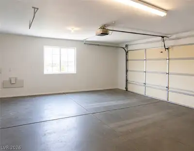 200 East Gamebird Road Garage