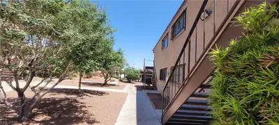 615 South Royal Crest Circle 9, Las Vegas