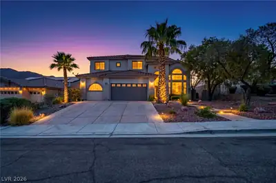 1327 Autumn Wind Way, Henderson