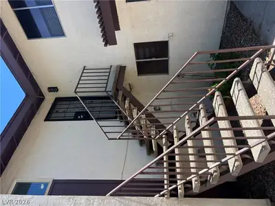 2333 Cardiff Lane D Stairs