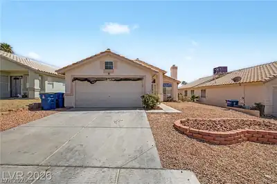 6609 Bush Clover Lane, Las Vegas