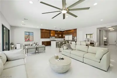 45 Garibaldi Way, Henderson, NV 89011 Living Room