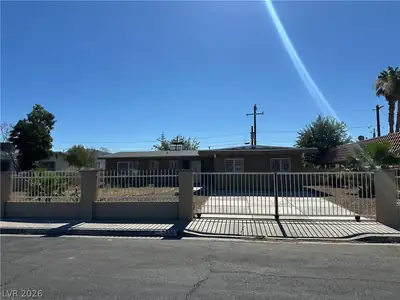 2876 Escuela Street, Las Vegas