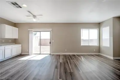3548 Lonesome Drum Street Dining Area