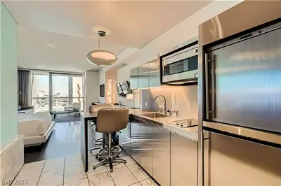 4381 West Flamingo Road 1516 Kitchen