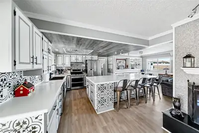 285 East Shelbourne Avenue Kitchen