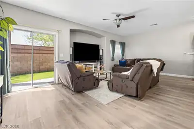 5529 Baccarat Avenue 103 Living Room