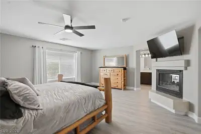 11152 Campsie Fells Court Primary Bedroom