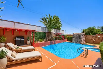 6712 Oak Valley Drive, Las Vegas