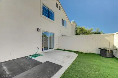 8012 Delbonita Avenue, Las Vegas, NV 89147 Patio