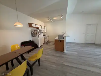 4960 Harrison Drive 230 Dining Area