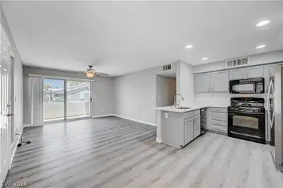 3425 East RUSSELL Road 223 
