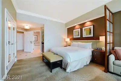 135 East Harmon 1804 