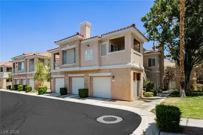251 South Green Valley Parkway 5514 Garage
