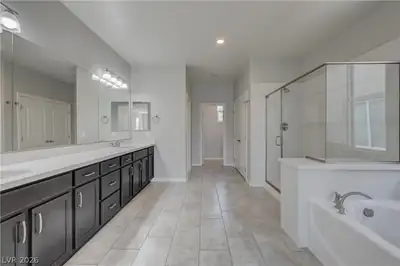 4153 Scorpius Avenue, North Las Vegas, NV 89084 Primary Bathroom