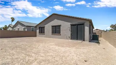 4709 Woodland Avenue, Las Vegas, NV 89121 Yard
