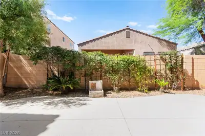 174 Twin Towers Avenue, Las Vegas, NV 89123 Patio