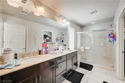 8120 Sorrel Street, Las Vegas, NV 89139 Primary Bathroom