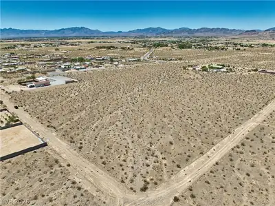 701 East Lock Way Lot