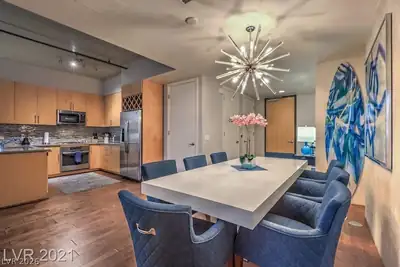 353 East Bonneville Avenue 1002 Dining Area