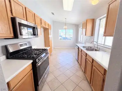 9121 Indian Breeze Drive, Las Vegas, NV 89129 