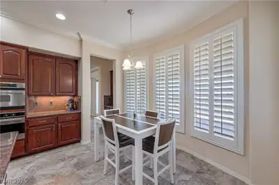 2728 Olivia Heights Avenue Dining Area