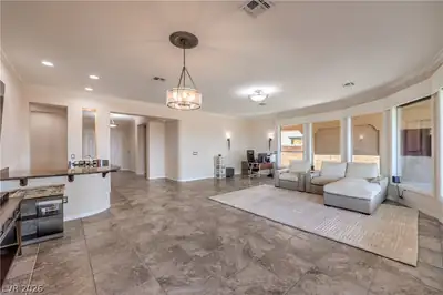 2728 Olivia Heights Avenue Living Room