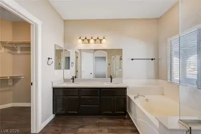 2777 Gallant Hills Drive, Las Vegas, NV 89135 Primary Bathroom