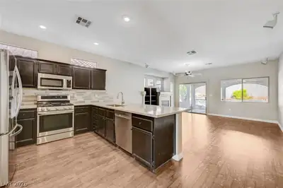 2777 Gallant Hills Drive, Las Vegas, NV 89135 Kitchen