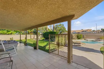 1611 Managua Drive Patio