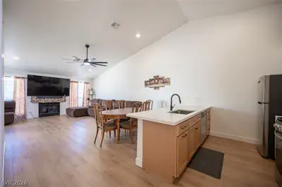 5732 Colwood Lane Kitchen
