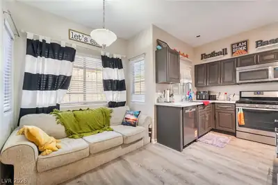 337 Greenleaf Glen Street, Henderson, NV 89014 Kitchen