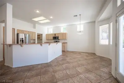 10820 Mission Lakes Avenue, Las Vegas, NV 89134 Kitchen
